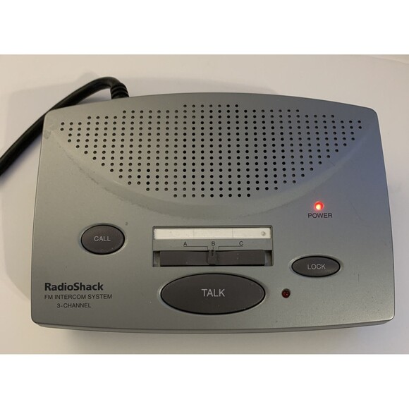 Radio Shack FM Wireless Intercom 3-Channel Station System 43-3105 Set Of 2 - Picture 3 of 4